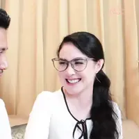 Arumi Bachsin dan Emil Dardak (Youtube/Arumi Bachsin)