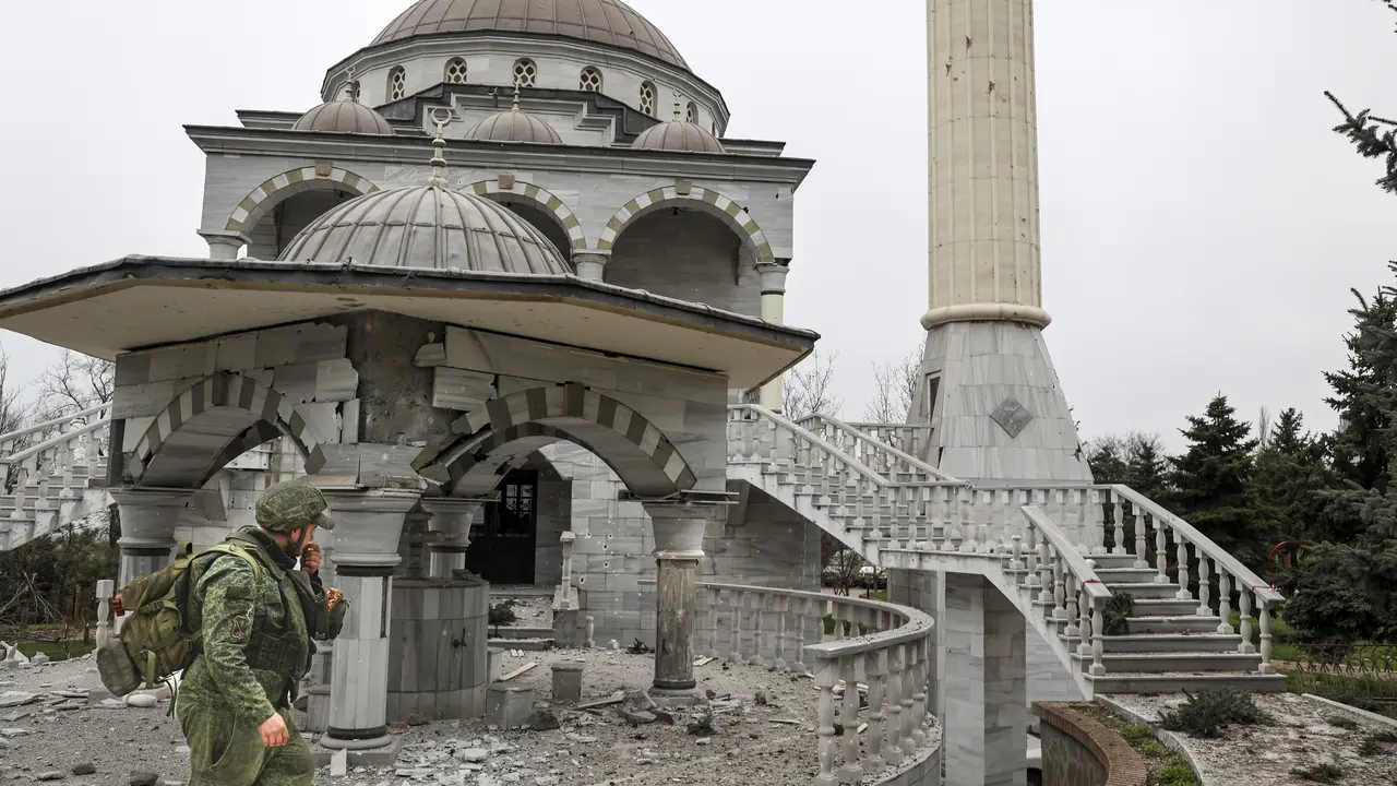 Melihat Kota Mariupol Usai Digempur Rusia