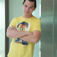 Film yang turut diramaikan oleh Chandra Liow ini menampilkan sesuatu yang beda. ‘Single’ mengambil dua kota sebagai lokasi syuting yang dilakukan di Jakarta dan Bali serta menampilkan sejumlah adegan aksi bahkan ledakan. (Galih W. Satria/Bintang.com)