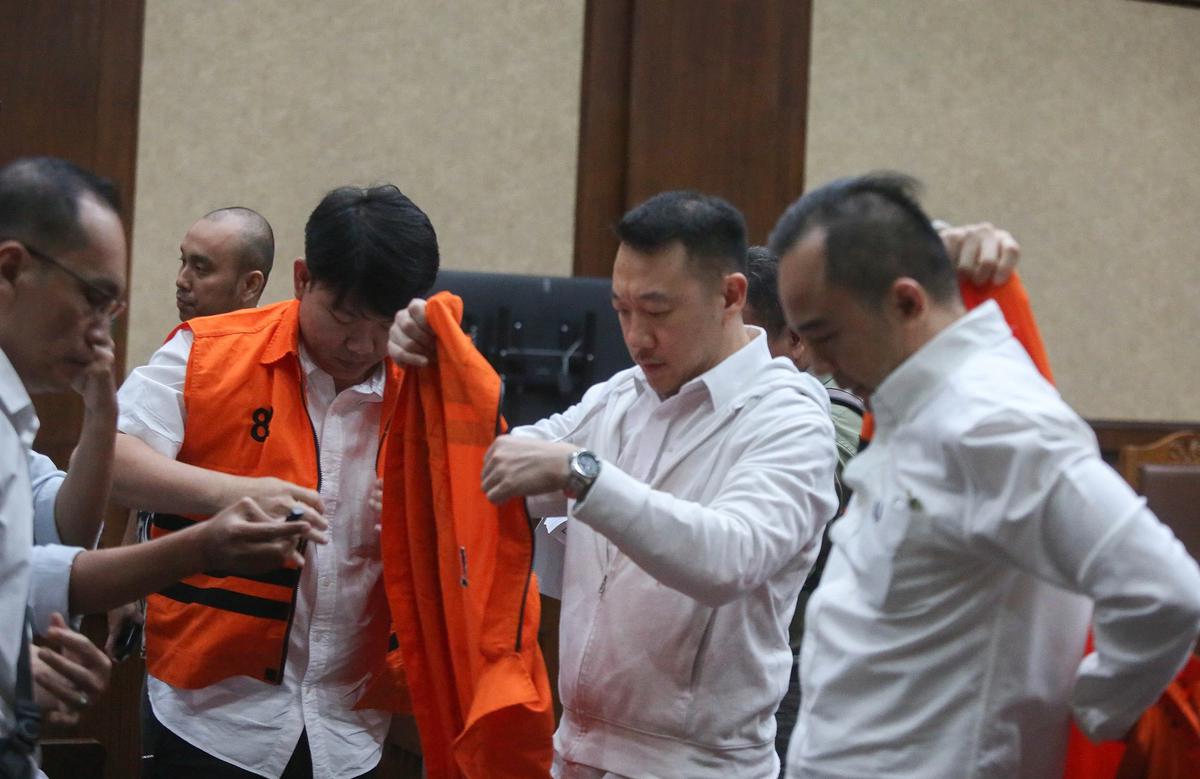 FOTO:  Pemilik Blueray Cargo  Dituntut Tiga Tahun Penjara dalam Kasus Suap Bea Cukai