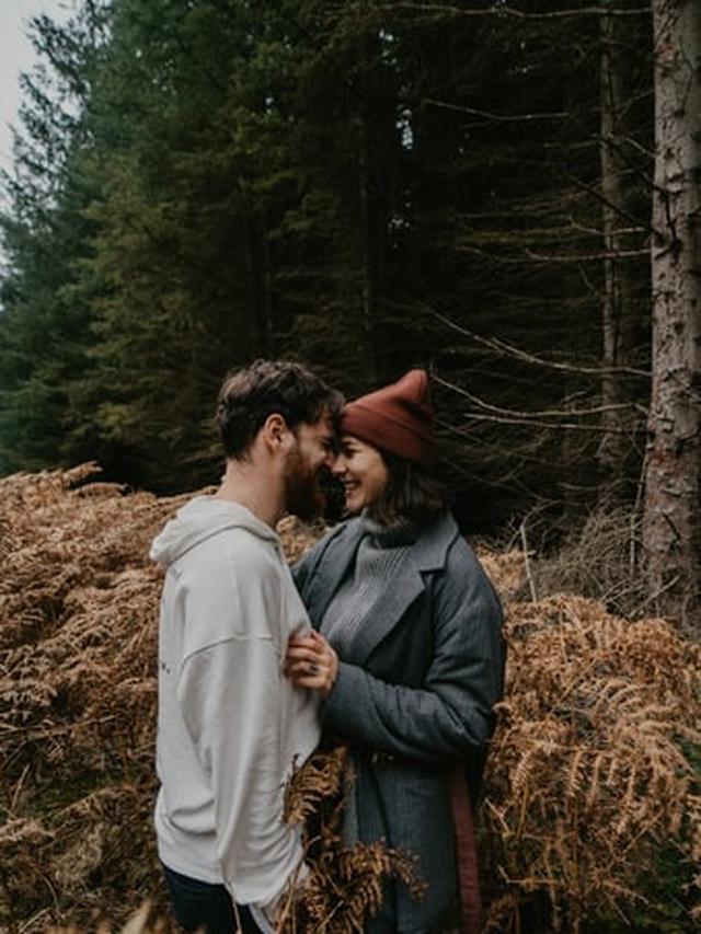 Ilustrasi pasangan yang setia