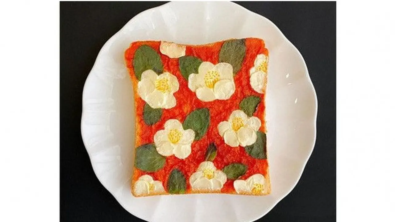 Beda dari Lainnya, Seniman Ini Bikin Lukisan Indah di Atas Roti Tawar