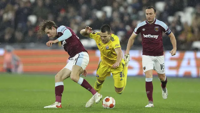 Foto: Napoli Singkirkan Leicester City dari Liga Europa, West Ham Dipermalukan Dinamo Zagreb