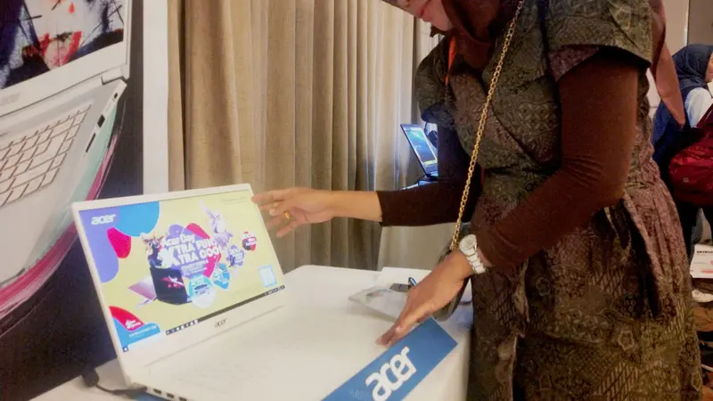 Hadiah Wisata ke Korea Gratis Meriahkan Ulang Tahun Acer di Palembang