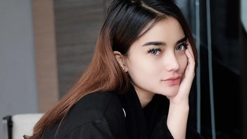 8 Pesona Nabilla Aprillya Mantan Atta Halilintar, Diduga Alami Penganiayaan