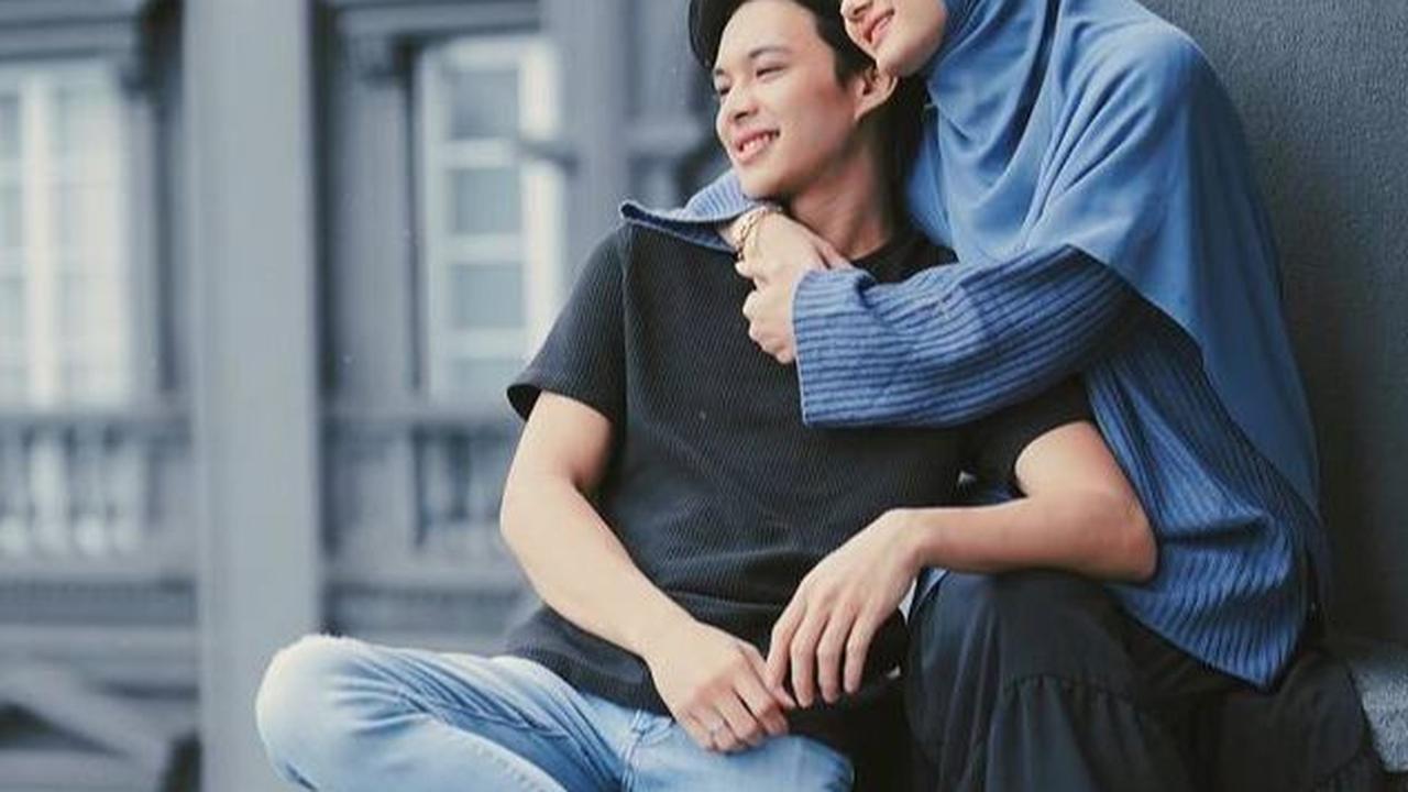 Rey Mbayang dan Dinda Hauw