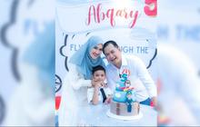 Potret Ganteng Abqary Anak Tommy Kurniawan di Perayaan Ulang Tahunnya, Pakai Seragam Pilot