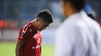 Pemain Semen Padang tampak kecewa dengan kekalahan dari Arema di Piala Presiden (Liputan6.com/Rana Adwa)