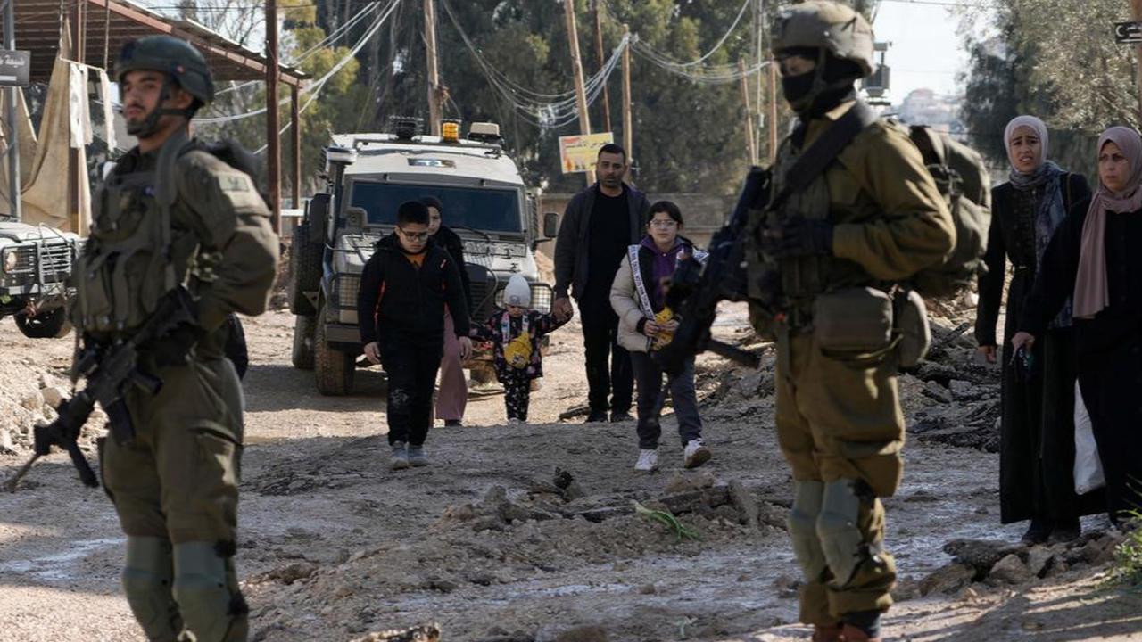 Tentara Israel Tangkap 30-50 Warga Palestina Setiap Hari di Tepi Barat, "Kami Diperlakukan Lebih Rendah dari Budak"