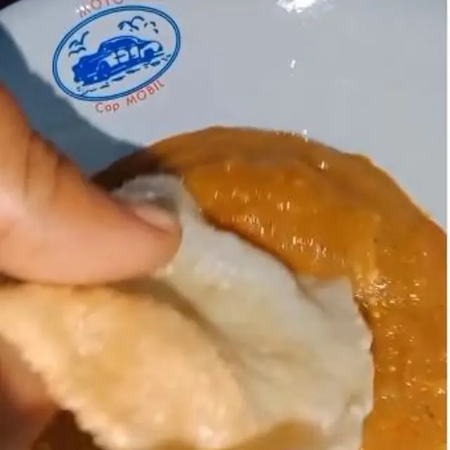 Ide Unik Warganet Gunakan Pasir Hitam Jadi Pengganti Minyak Goreng