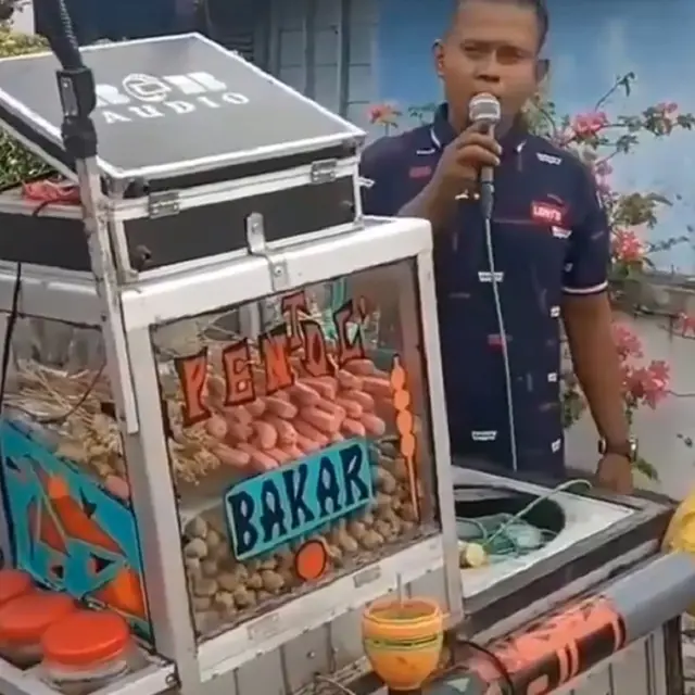 pedagang pentol