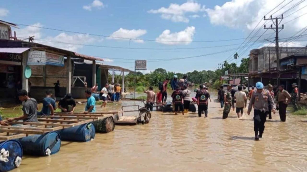 Sejumlah Wilayah di Aceh Masih Terisolir Akibat Bencana, Pemerintah Kirim Logistik Via Udara