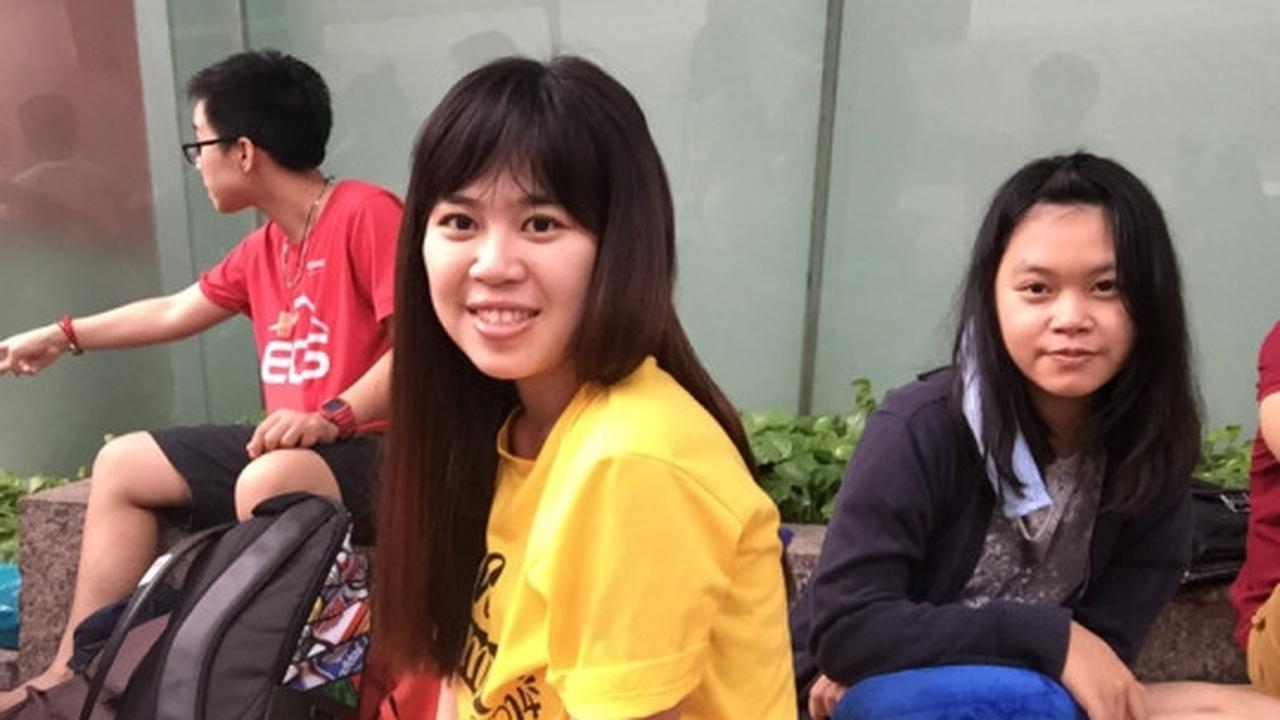Tak peduli kabut asap, warga Singapura antusias antre iPhone 6s