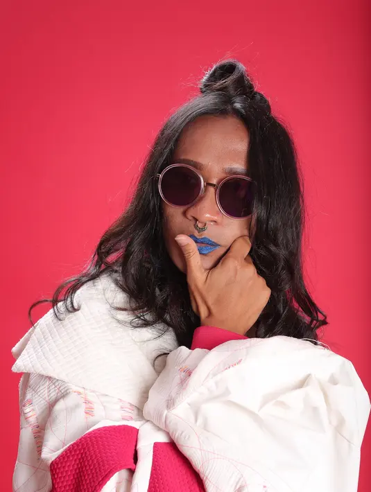 Aktor 36 tahun itu juga meminta pada istrinya untuk tidak baper. Dan berpesan jangan dibuat lebay. "Jadi jangan terlalu kebaperan, jangan terlalu dibikin lebay," lanjutnya. (Bambang E. Ros/Bintang.com)