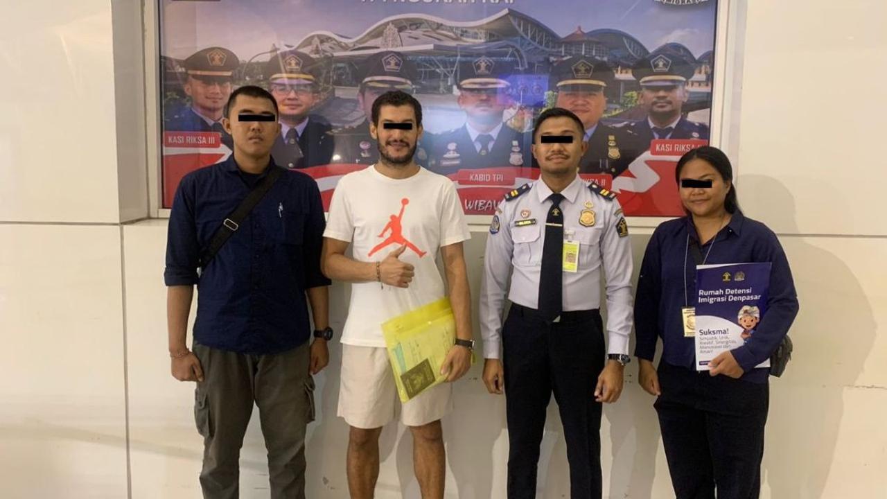 WNA tersebut berkilah bahwa sebelumnya dia sudah memiliki tiket kembali ke Mesir pada tanggal 5 Februari 2023.&nbsp;