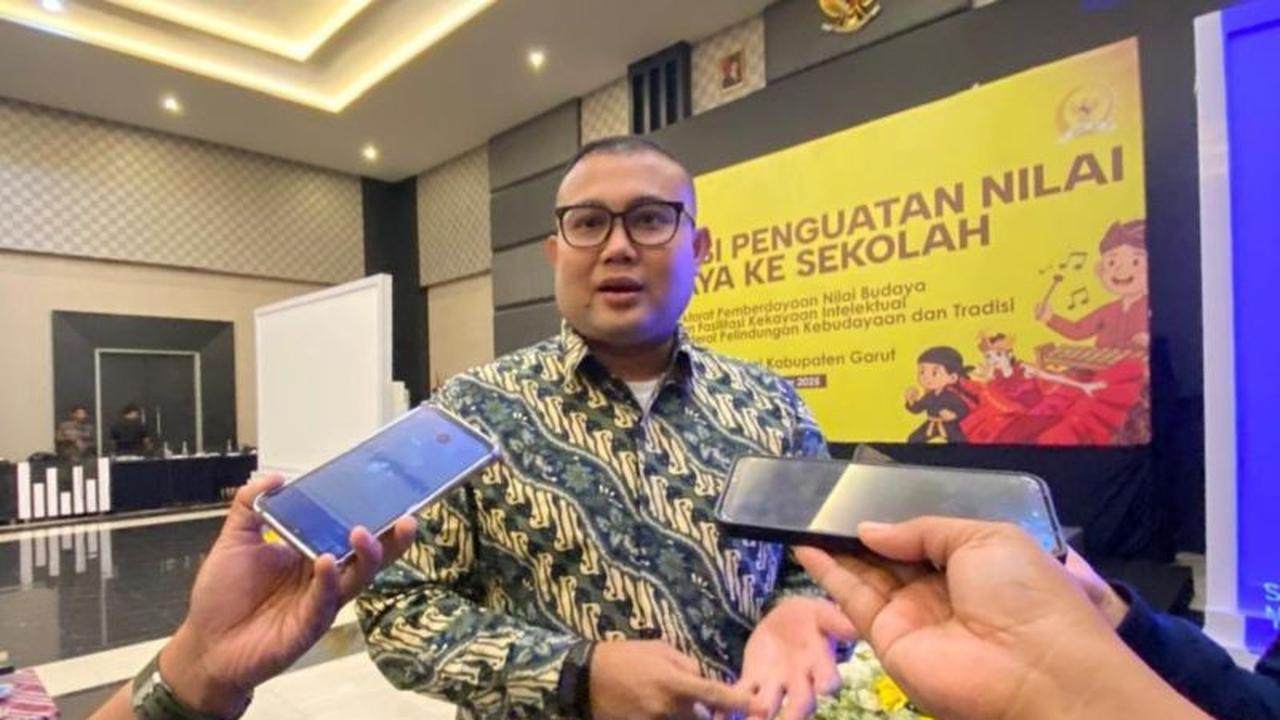 Kemenbud Dorong Gerakan Seniman Masuk Sekolah: Bangun Karakter Berbudaya Generasi Emas 2045