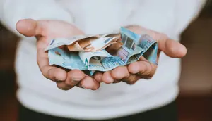 Tips Berdiskusi Soal Keuangan dengan Orangtua yang Keras Kepala