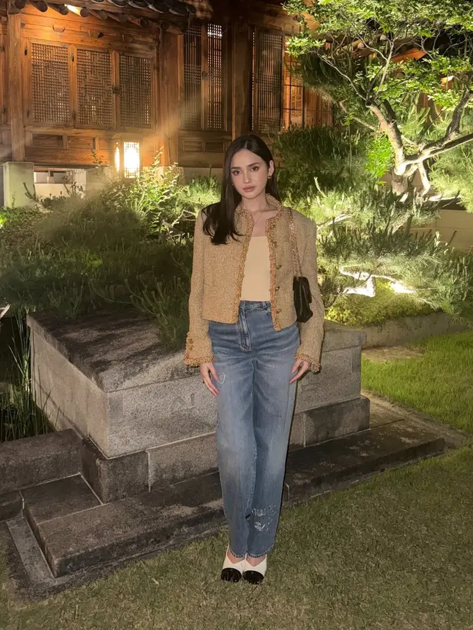 Syifa Hadju di Cocktail Party Chanel di Seoul. [@syifahadju]