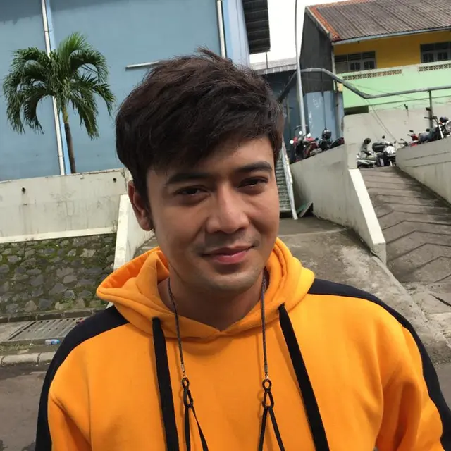 Kriss Hatta (ist/ Munady Widjaja)