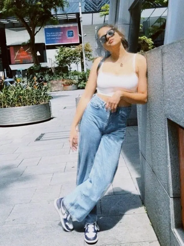 Sitha Marino dengan tubuh curvy (Instagram/sithamarino)