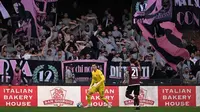 Aksi kiper Timnas Indonesia, Emil Audero Mulyadi bersama Palermo di Serie B 2024/2025. (Instagram/emil_audero)