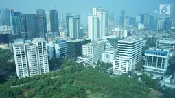 Lansekap gedung bertingkat terlihat di kawasan Jakarta, Selasa (13/8/2019). Kepala Dinas Cipta Karya, Tata Ruang, dan Pertanahan DKI Jakarta Heru Hermawanto mengungkapkan penurunan pembangunan gedung masih terjadi pada periode 2019-2020. (Liputan6.com/Immanuel Antonius)