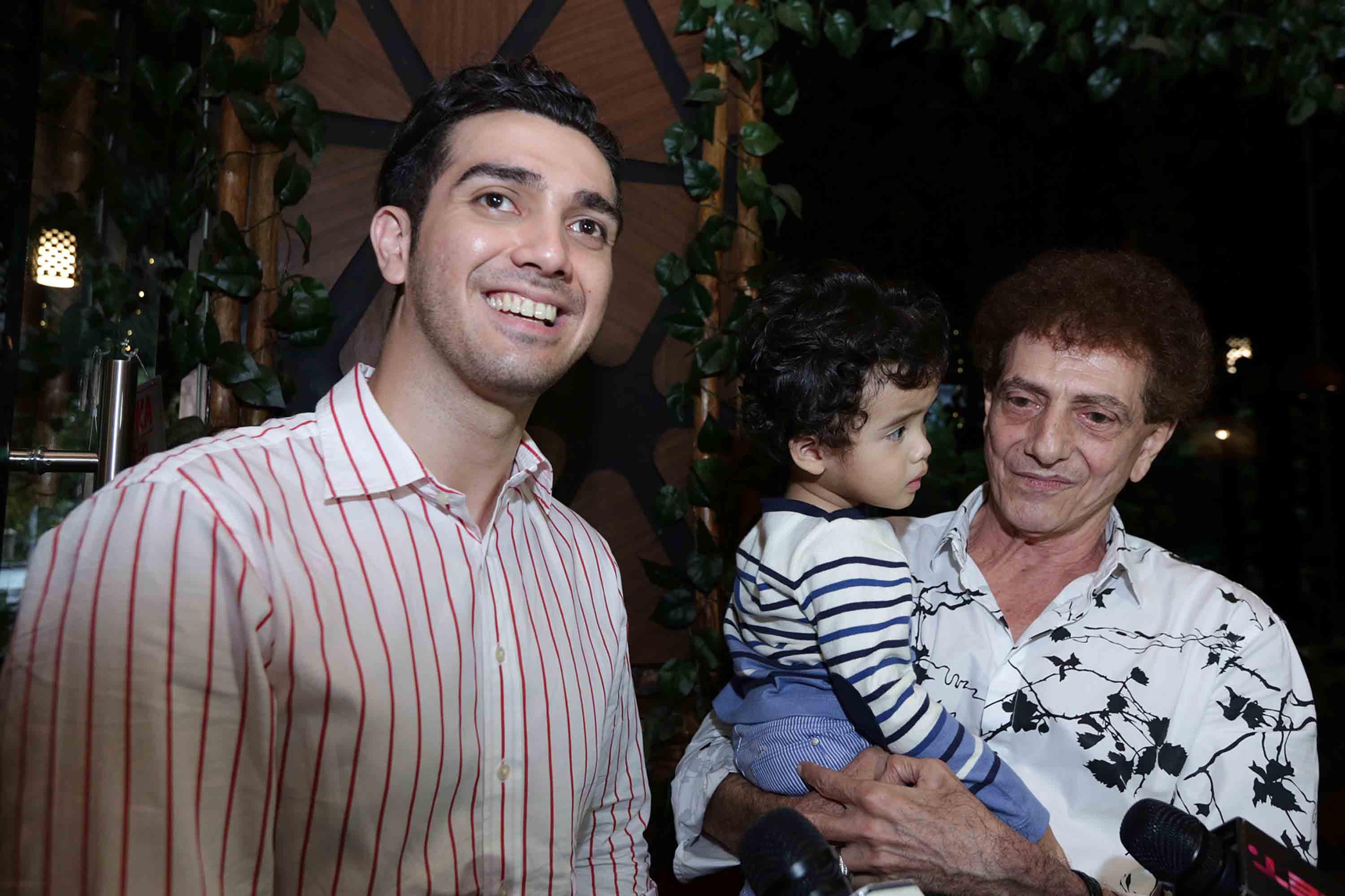 Punya Anak di Usia 70, Begini Perasaan Ahmad Albar - ShowBiz Liputan6.com