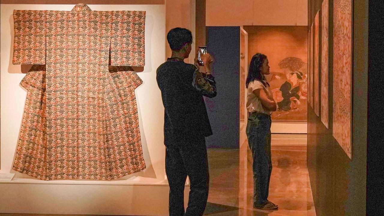 FOTO: Jejak Persahabatan Indonesia–Jepang dalam Wastra di Museum Nasional