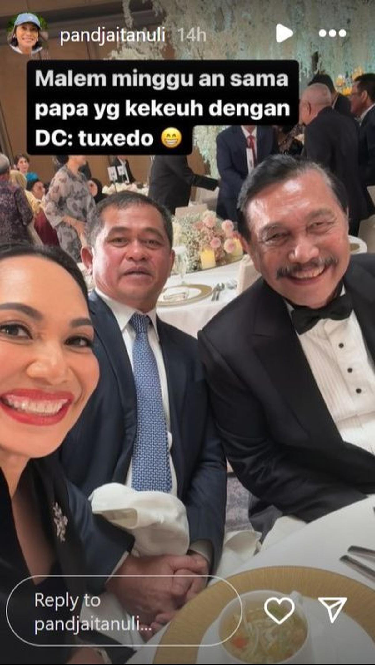Ketiganya terlihat kompak dan bahagia bisa menghadiri acara bersama di tengah kesibukkan masing-masing.<br>