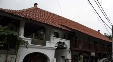 Masjid Langgar Tinggi adalah salah satu masjid tua di Jakarta yang dilindungi (Liputan6.com/Faizal Fanani)