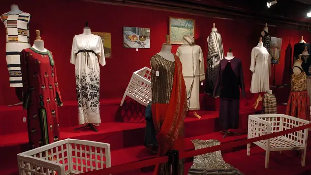 5 Desainer Fesyen Dunia yang Dinanti Film Biopiknya, dari Vivienne Westwood hingga Alexander McQueen