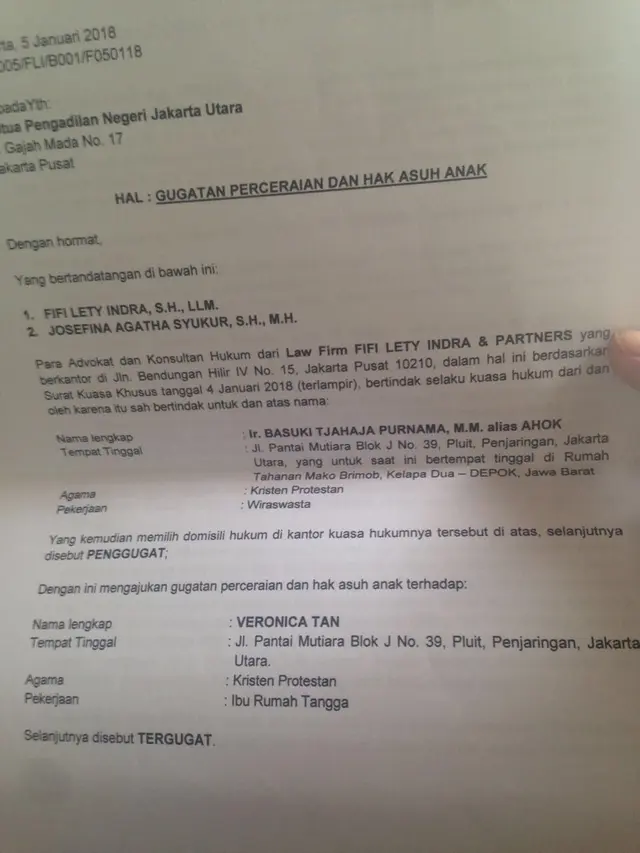 Foto Surat Gugatan Cerai Ahok untuk Veronica Tan