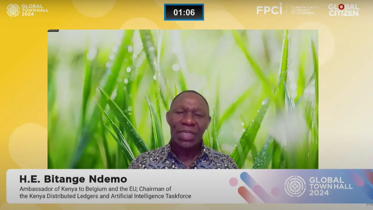 Duta Besar Kenya untuk Brussels dan Uni Eropa, dan Mantan Sekretaris Tetap Kementerian Informasi dan Komunikasi Bitange Ndemo dalam diskusi virtual Global Town Hall 2024 FPCI, Sabtu (7/9/2024). (Tangkapan layar)