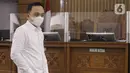 Terdakwa Ricky Rizal saat menjalani  sidang tuntutan kasus pembunuhan berencana terhadap Brigadir Nofriansyah Yosua Hutabarat atau Brigair J di Pengadilan  Negeri Jakarta Selatan, Senin (16/1/2023). Sementara hal meringankan, yaitu dia masih muda hingga masih memiliki anak kecil yang memerlukan bimbingan ayah. (Liputan6.com/Herman Zakharia)