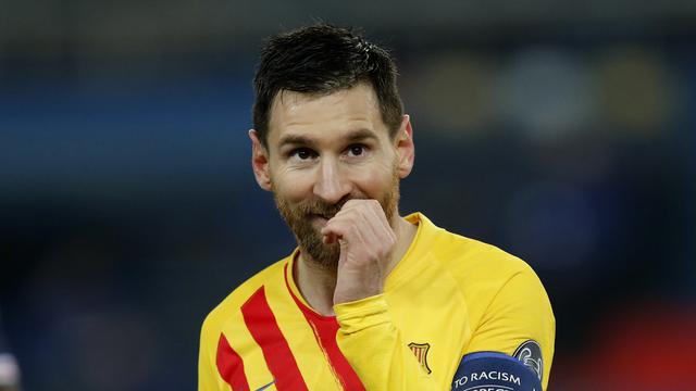 Messi Gigit Jari di Markas PSG