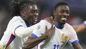 Ousmane Dembele menjadi aktor utama kemenangan Prancis atas Belgia pada laga UEFA Nations League. Winger PSG itu berandil memberi assist untuk gol pembuka Randal Kolo Muani dan menyumbang gol kedua Les Bleus. (AP Photo/Laurent Cipriani)