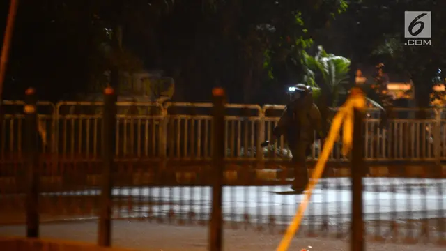 Tim Gegana Sisir Lokasi Ledakan Kampung Melayu