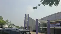 Kondisi terkini tribune barat Stadion Indomilk Arena, Kabupaten Tangerang, Banten, Sabtu (19/9/2026). (Bola.com/Hery Kurniawan)