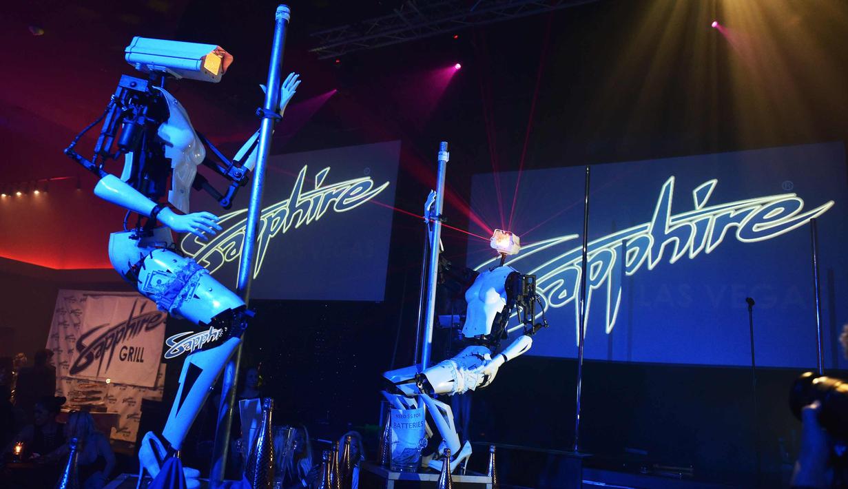 Foto Jadi Penari Striptis Robot Ini Menari Ditemani Wanita Wanita Seksi Lifestyle Liputan6 Com