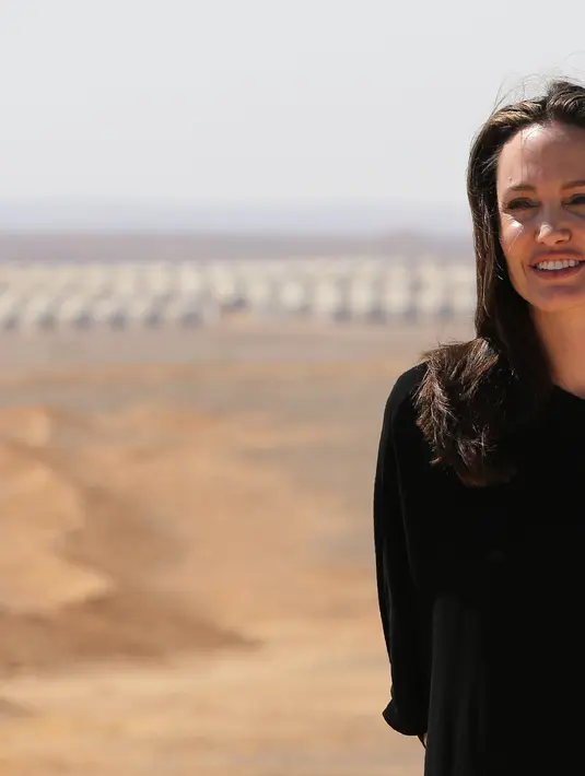 Akan membintangi sebuah film berjudul ‘Shoot Like A Girl’, Jolie akan berperan menjadi Major Mary Jennings Hegar, seorang pahlawan perang di Afghanistan. (AFP/Bintang.com)