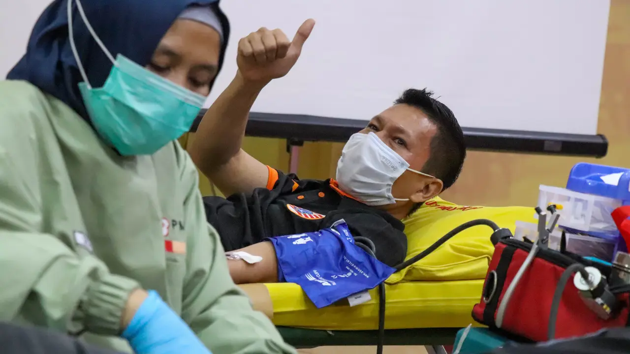 Ismed Sofyan, Persija Jakarta, Donor Darah