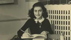 1 Agustus 1944: Anne Frank Tulis Catatan Terakhir Sebelum Ditangkap Nazi