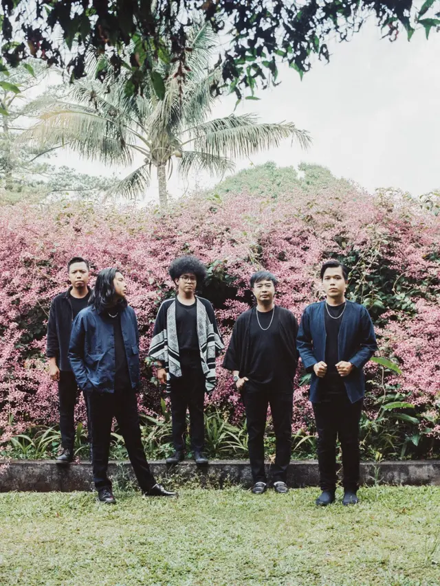 Band Good Morning Everyone. (ist)