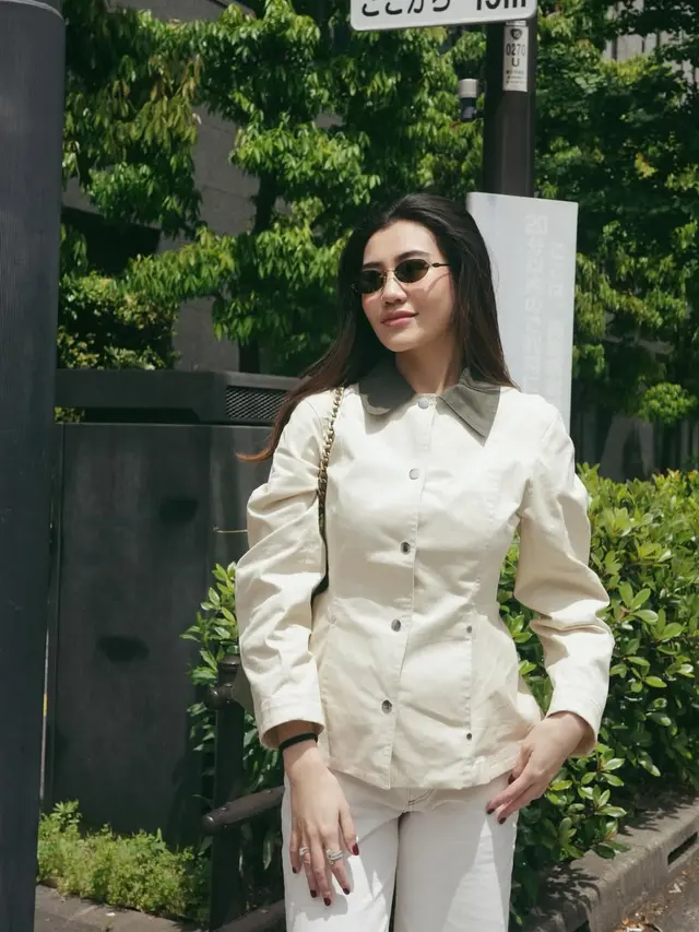 Gaya Liburan Aaliyah Massaid di Jepang, Tetap Stylish dan Effortless Meski Sambil Momong Anak