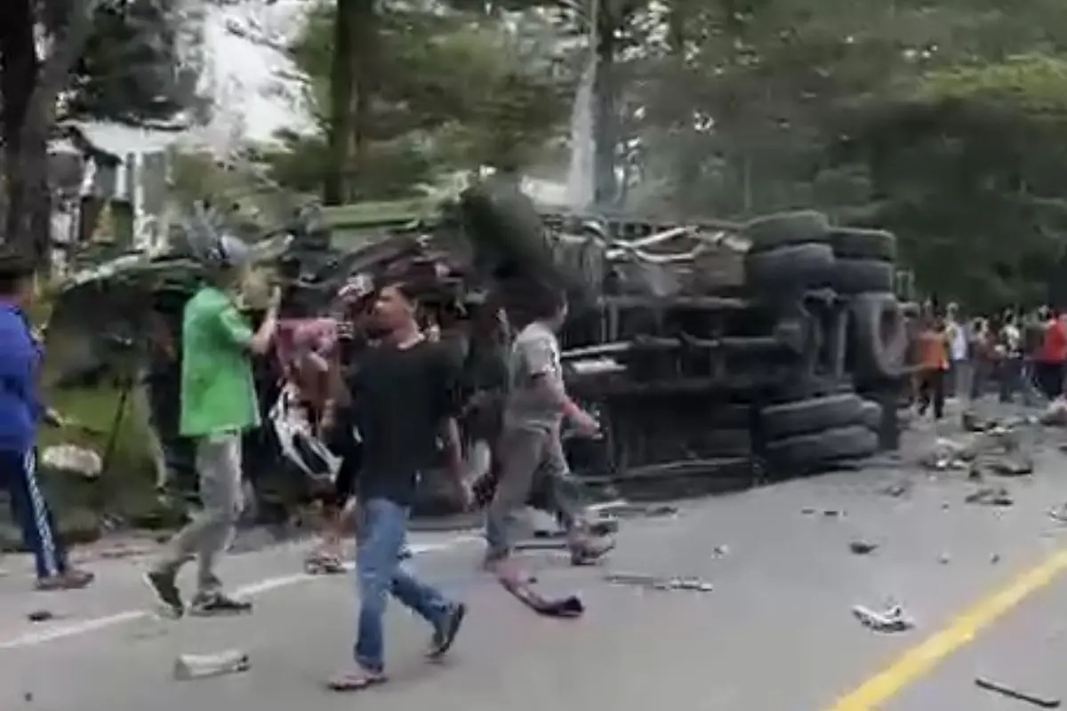 Tragedi di Sibolangit: Tabrakan Beruntun 7 Kendaraan, 1 Orang Dilaporkan Tewas