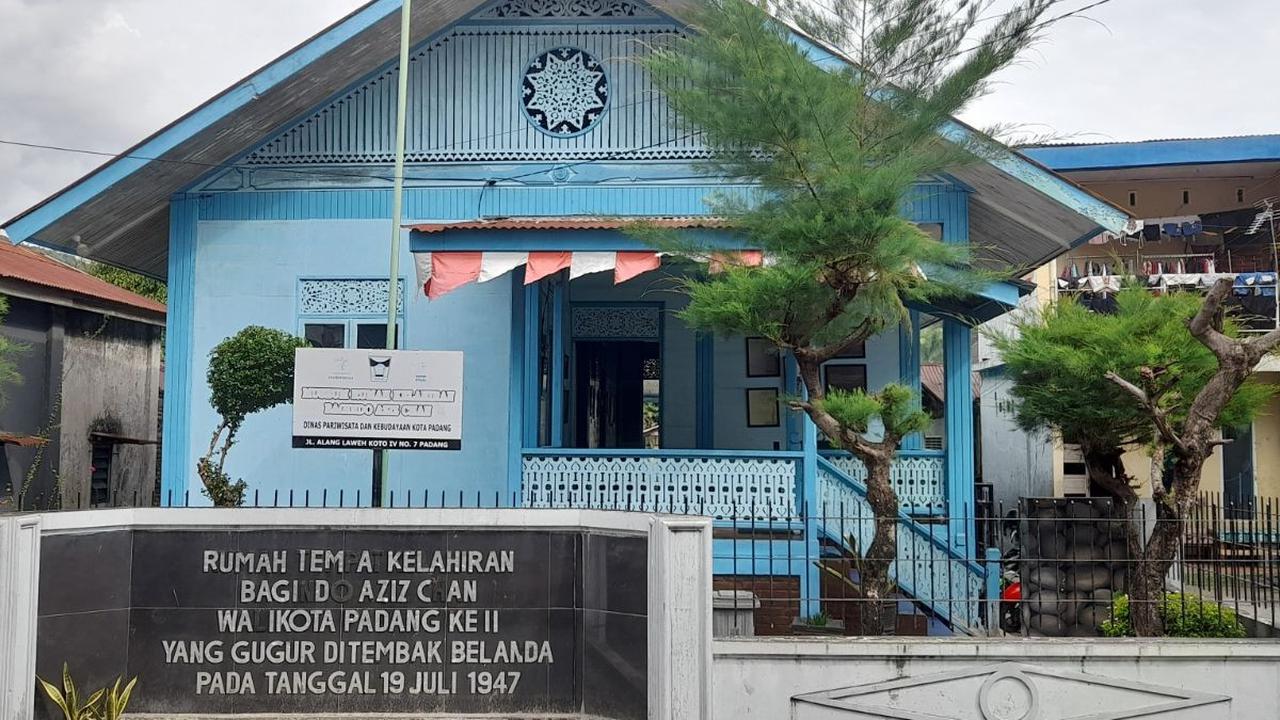 Bagindo Azizchan mengalami luka tembak di bagian kepala yang pelurunya menembus dagu dan ubun-ubun. Dia gugur saat menuju ke Kedudukan Residen Sumatera Barat yang berlokasi di Bukittinggi.