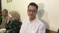 Sidang cerai pertama Eza Gionino dan Meiza Aulia digelar di Pengadilan Agama Cibinong, Jawa Barat, Senin (22/9/2025). Dua pihak hadir bareng pengacara.