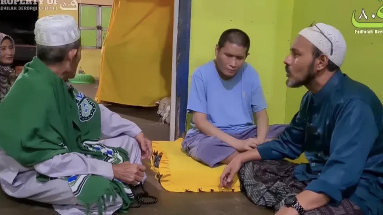 Di sisi lain, sang ibunda juga mengungkap kondisi Ali saat dilahirkan.