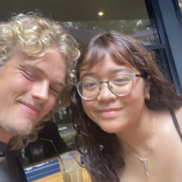 Cinta Kuya bersama pacar bulenya (X/loveinnta)