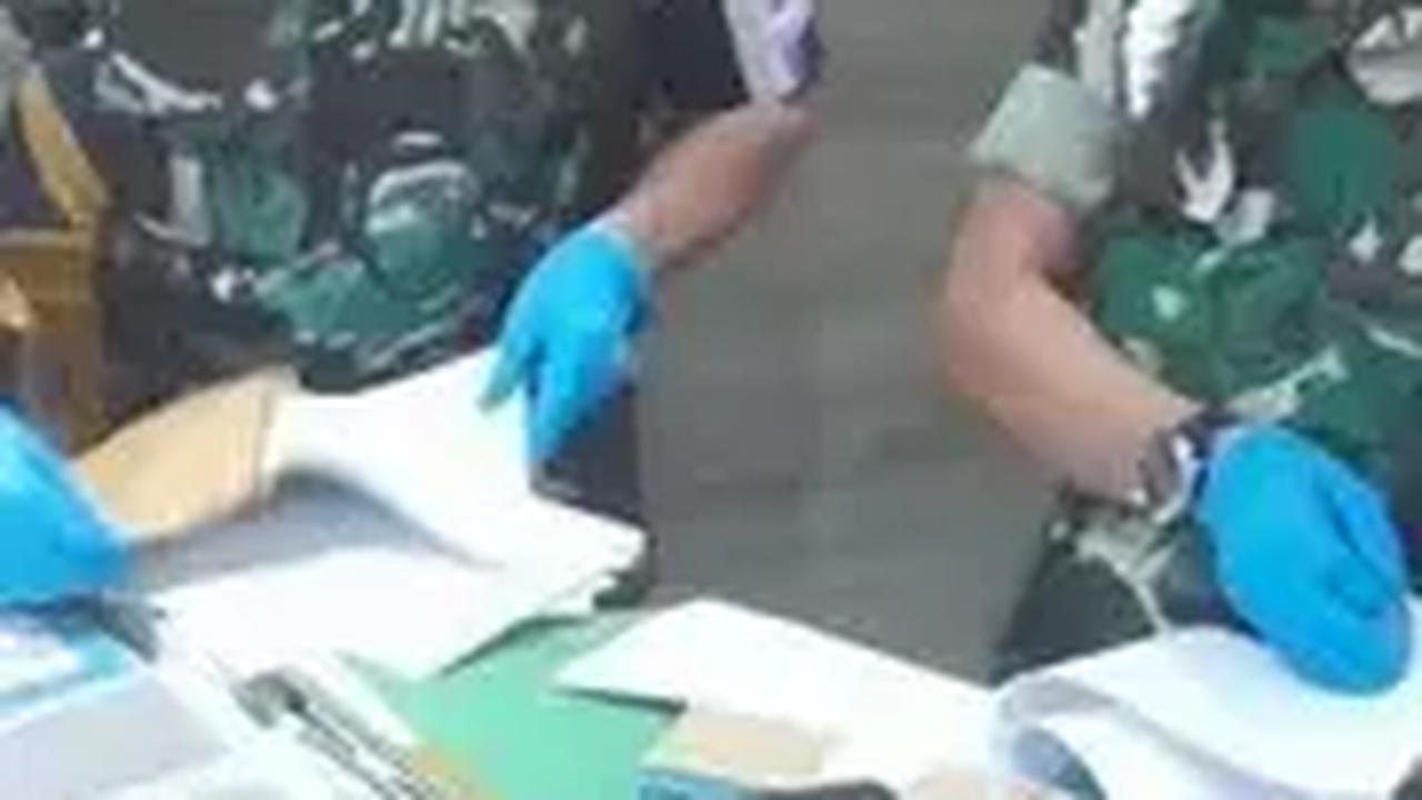Puspom TNI dan KPK Sita 2 Boks dan 1 Koper dari Kantor Basarnas, Ini Isinya